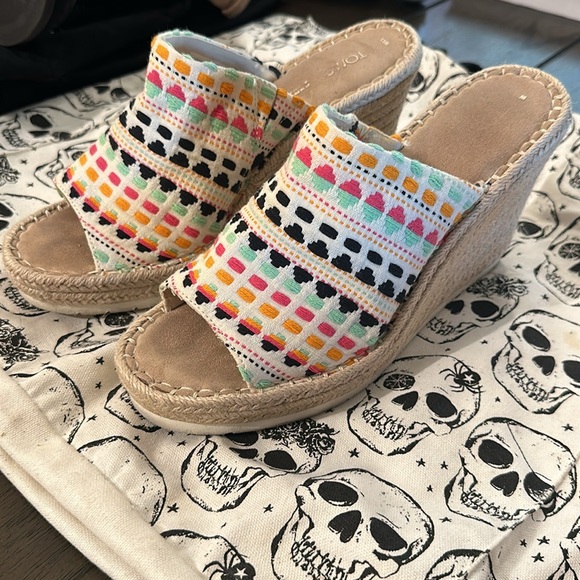 Toms Monica Mule Embroidered BOHO Espadrilles US 9.5 Striped Wedges Sandals - Picture 2 of 7